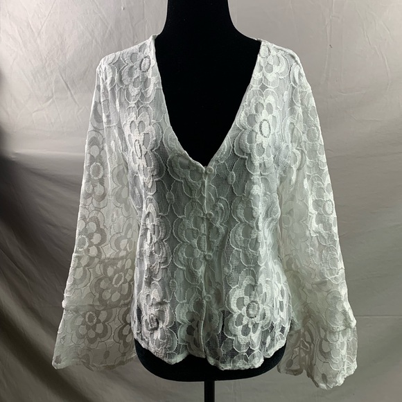 Boho Flowered White Lace Blouse - Picture 5 of 8